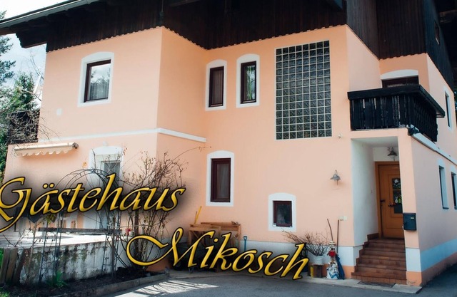 Gästehaus Mikosch - Dreibettzimmer, Dusche, WC, Nichtraucher
