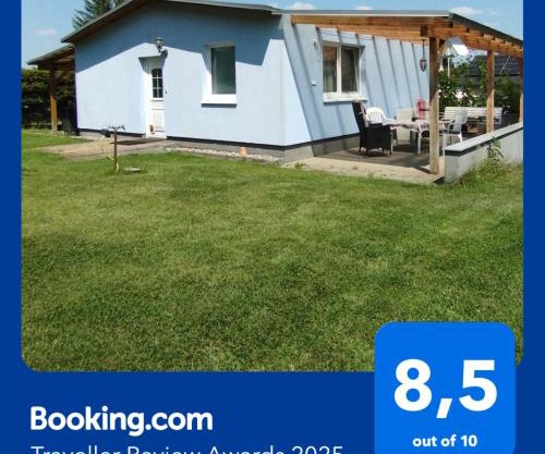 Gästehaus mit 3 separaten Schlafbereichen, Terrasse und Carport