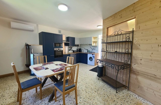Gîte 6 à proximité de Montbrun Les Bains. Superficie : 42 mètre carré