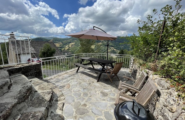 Gîte aux gardes - aux pieds des montagnes