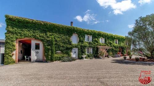 Gîte avec piscine