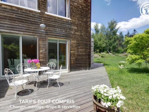 Gîte avec Spa et Terrasse au cœur du Pilat - FR-1-496-340