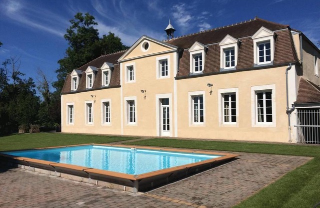 Gîte Château de Montboulon 4* Spa+piscine 14pers.
