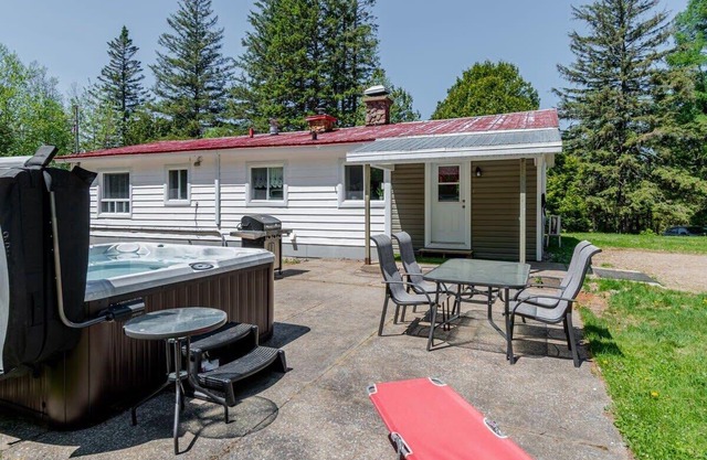 CHALET FOSSAMBAULT SPA