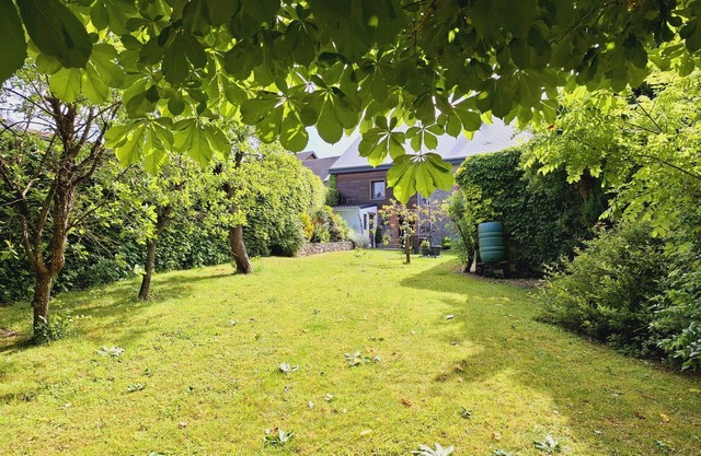 Le Gai Pinson-Gîte-Familiar-Baño con bañera-Vista al Jardín