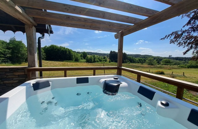 Gîte Les 3 pierres-Villa-Vista al campo-Baño Privado