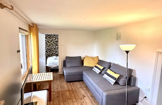 Gîte Les Oliviers – 4 people – 2 bedrooms – 1 bathroom – Indoor pool