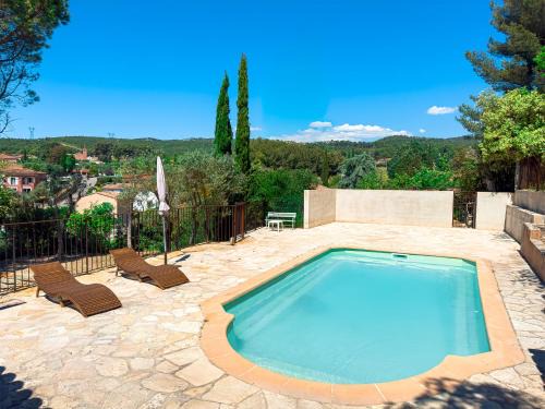 Gîte T2 à 5mn du Circuit Paul Ricard et du village du Castellet et à 10mn des plages de Saint-Cyr-sur-mer, Bandol et Sanary