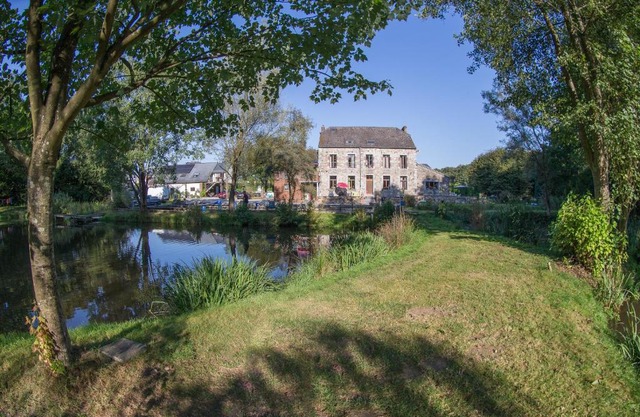 Gîtes pêche - à la ferme - "Rêve d'Eau" aux Etangs de Cendron En-Fr-Es