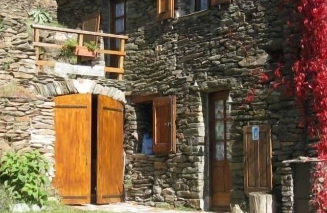 Casa rural (alquiler íntegro) La Cigale et La Fourmi para 4 personas