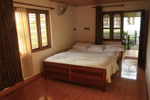 G0DS LAND Resort