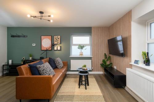 Gad Suite - Modern 2BR Apartment with Parking & WIFI