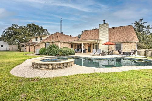 Gainesville Home with Outdoor Oasis, 16 Mi to Lake