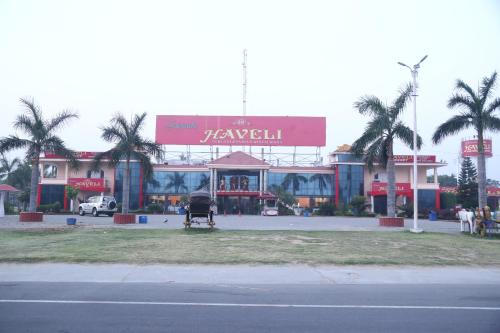 Gajraula Haveli Resort
