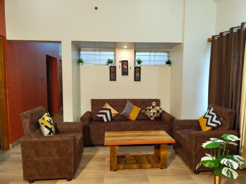 Galaxy Homestay 4BHK AC