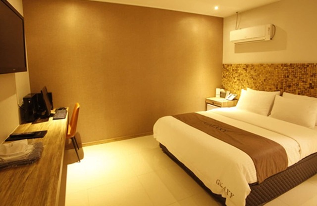 Galaxy Hotel