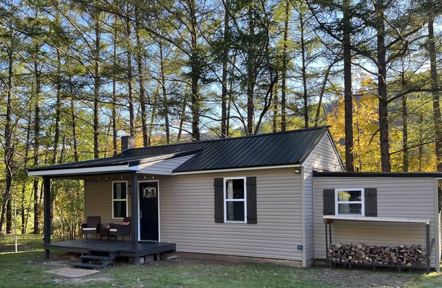 Galeton 2 bedroom cabin w/ view