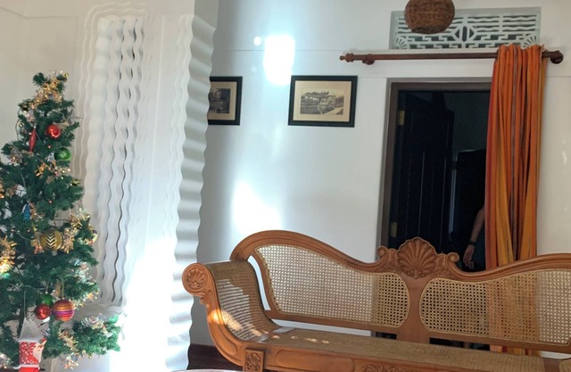 Galle Breeze Inn - 5 BR Beach Villa in Southern SriLanka Facing the Indian Ocean