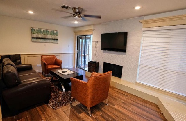 Galleria Area Condo, 2 Bedrooms 2 Story - Ocee