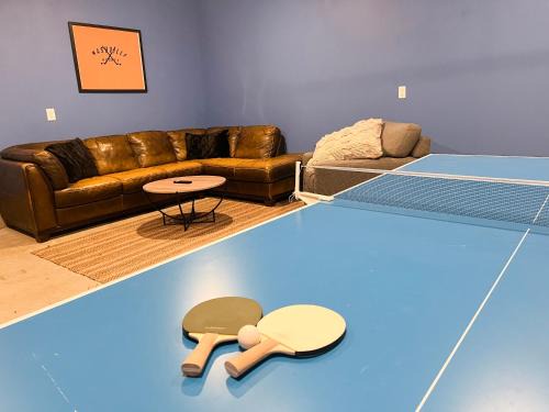 Game Ping-pong Room 5 Min To Broadway Parking