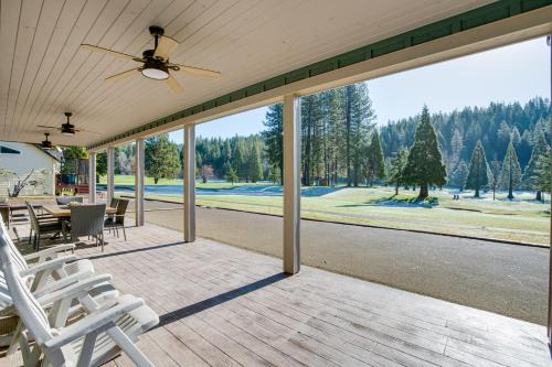 Game Room and Pool Access Spacious Cabin in Arnold