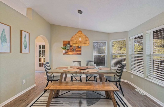Game room, fenced yard, mountain view & al fresco dining