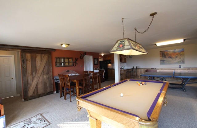 SALA DE JUEGOS | Increíble vistas a la montaña | 3bdrm, 3. 5 Baño | 1. 5 Mi. - Buena Vista