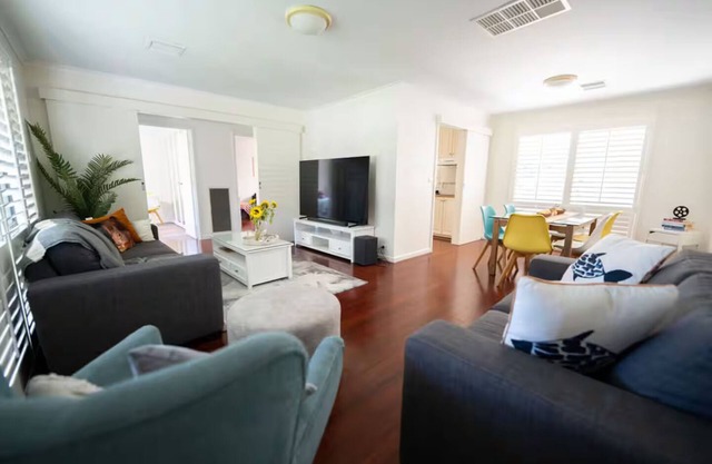 Games house 3Bed 2 Bath Family Home
