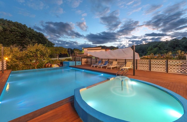 Gangneung Cresostay Pension
