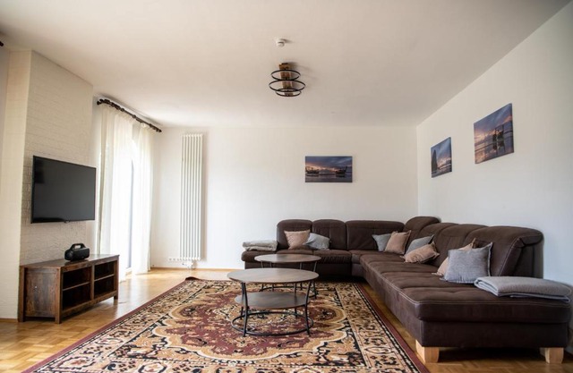 Ganzes Haus mit viel Platz für Familie und Freunde