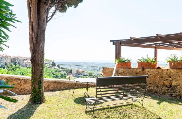 Garden Apartment with Sea view -- hilltop Medieval village, 10' from the Beach.