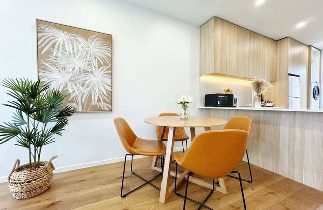 Garden Gem 2 BDR+1 Study Townhouse Near Ponsonby