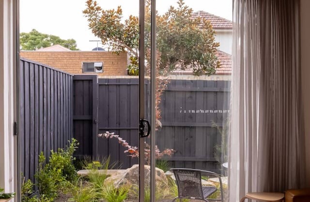 Garden Gem: Coburg Leafy Apt.
