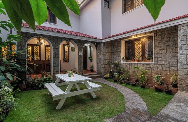 Garden Glory Villa by Spacez