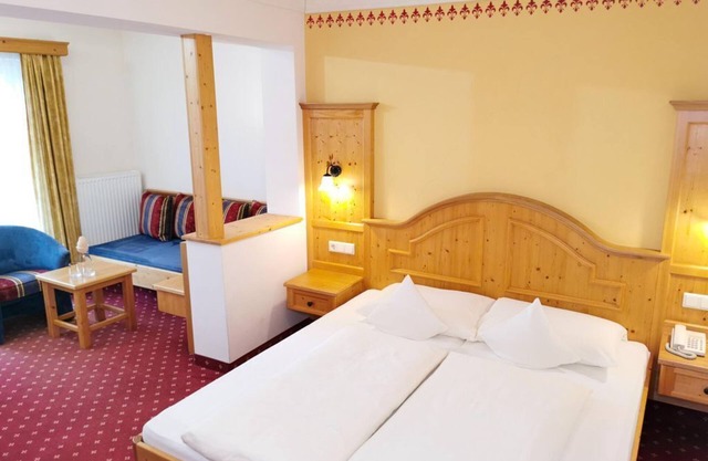 Habitación Familiar Confort | Balcón 30m² - Hotel Angerwirt, Vital y Familiar