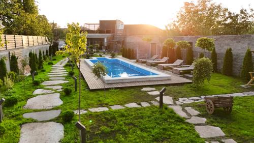 Garden Hills