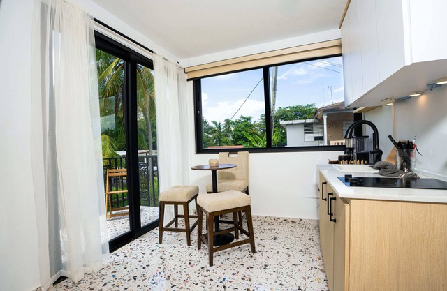 Garden of Eden Hotel Suite 3