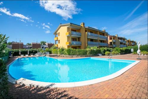 Garden Residence appartamento con terrazzo e piscina