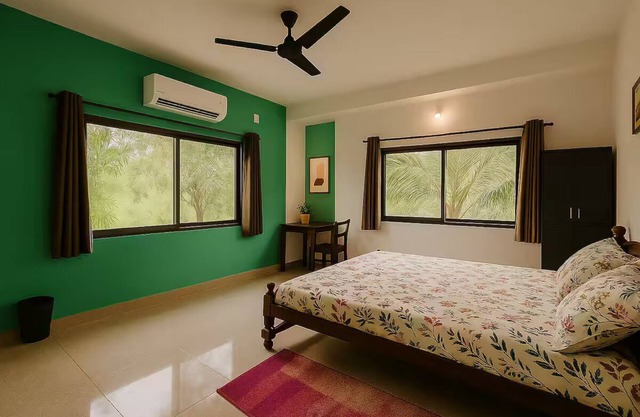 Garden-View AC Room in a Villa