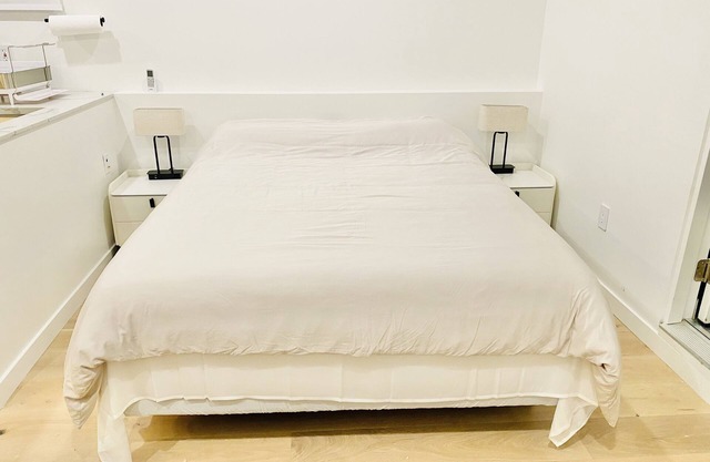 Garden View Private Bedroom With Own Bathroom