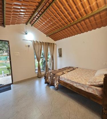 Garden Villa Retreat Dudhsagar Cottages