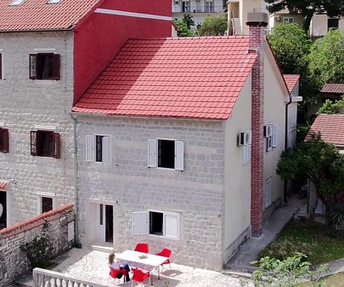Garden Vista Stone House