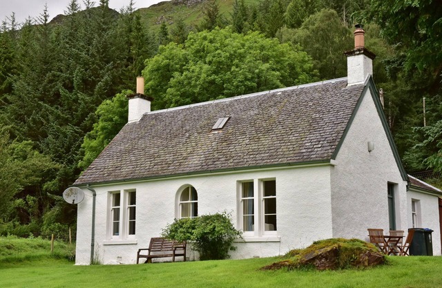 Gardener's Cottage - propiedad tradicional escocesa en la deslumbrante Glen Lyon