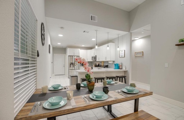 Gated Houston Home with Large Yard 4 Mi to Downtown