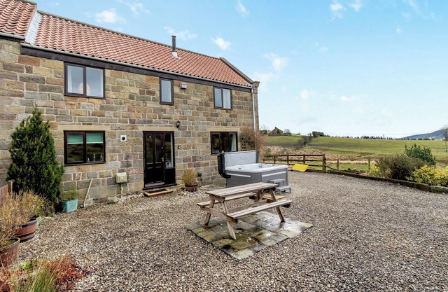Stable Cottage - UK42936