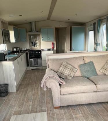 GDs Luxury Caravan Hire Turnberry Holiday Park