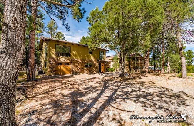 GELK: 'Live Large at the Grand Elk!' With hot tub. Pet friendly.