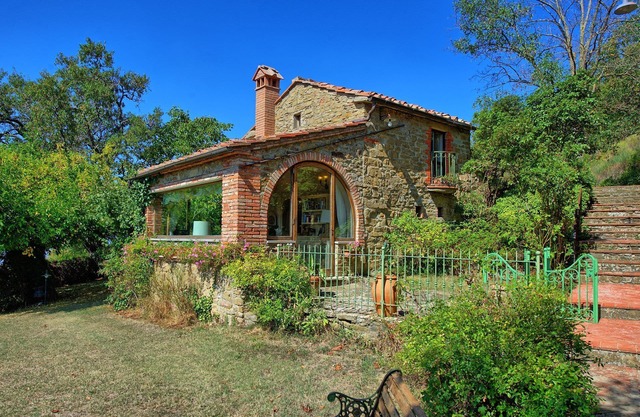 Villa en Antria con 1 habitaciones, capacidad 2