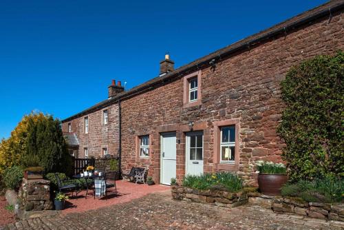 Geltsdale Hows, Kirkoswald