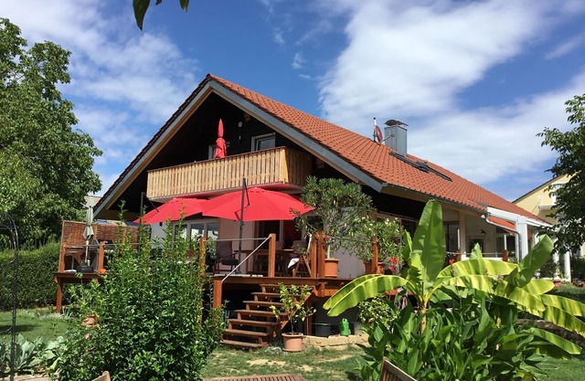 Gemütliche 2-Zimmer WHG mit Balkon /Parkplatz Ost/ Halbinsel Höri /Bodensee